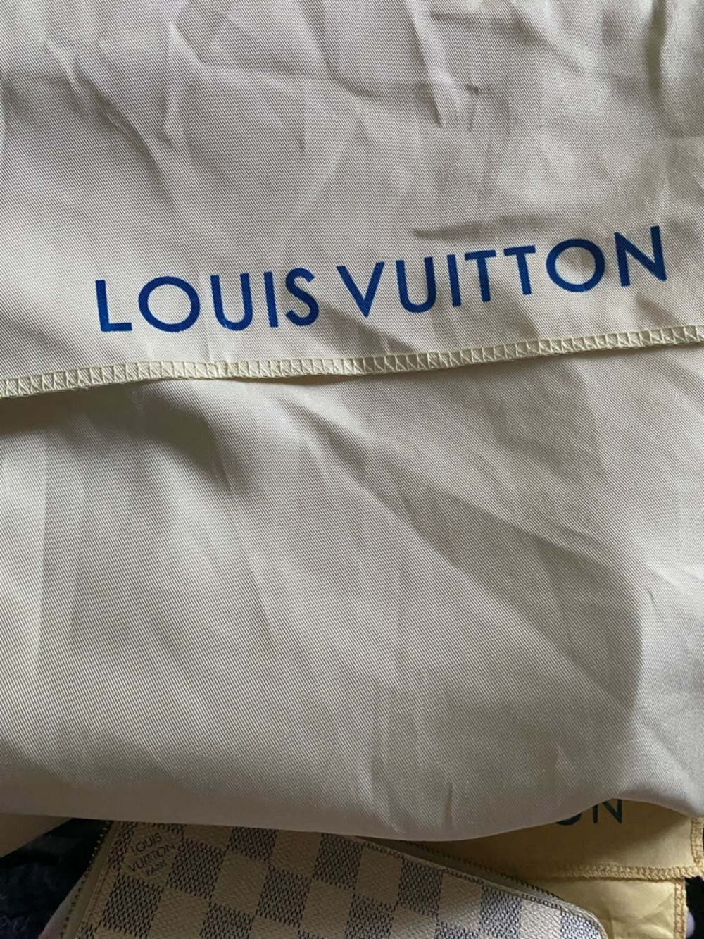 Louis Vuitton Damier Azur shoulder/tote with Tan Leather Trim. Authentic - Picture 15 of 17
